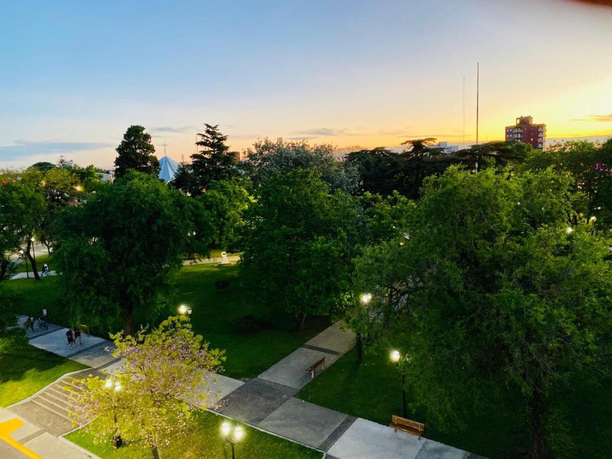 Plaza Suites Campana Dış mekan fotoğraf