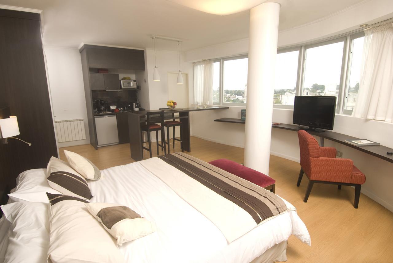 Plaza Suites Campana Oda fotoğraf